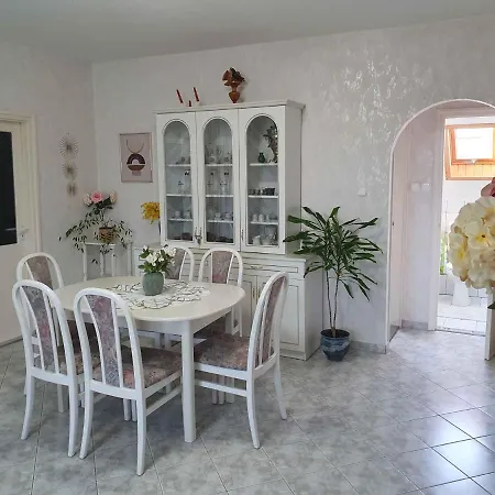 Apartment 18 Gyenesdiás